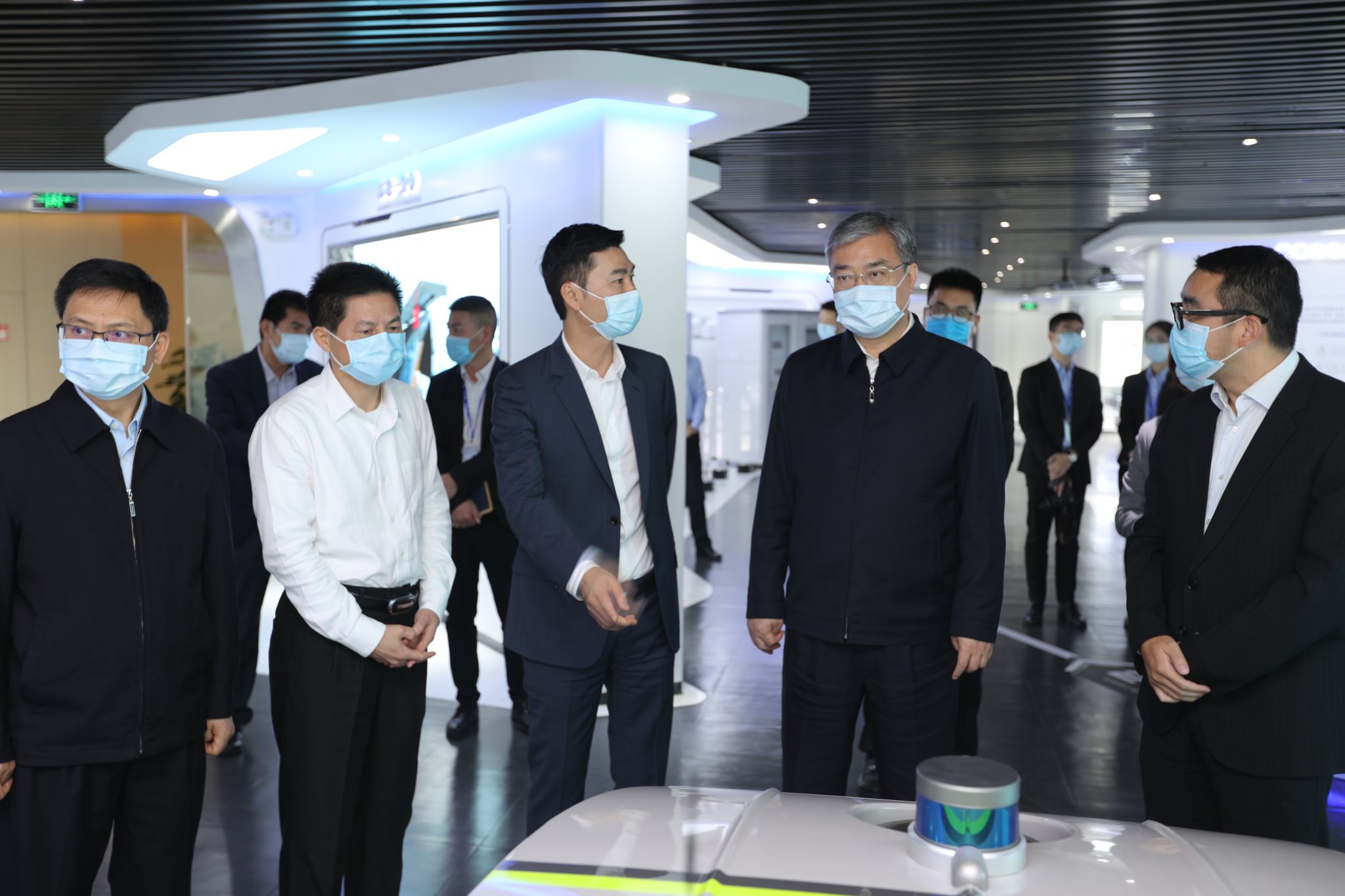 佛山市委书记鲁毅调研九游娱乐Nineame官方网站环境，鼓励企业再接再厉创新高