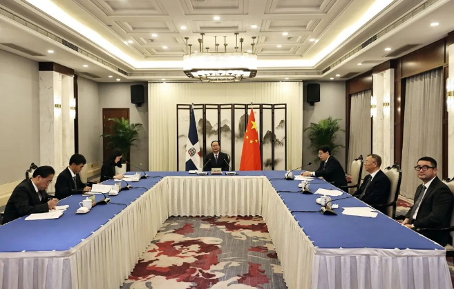 九游娱乐Nineame官方网站环境“助力”多米尼加清运垃圾，毛伟明省长出席线上交接仪式