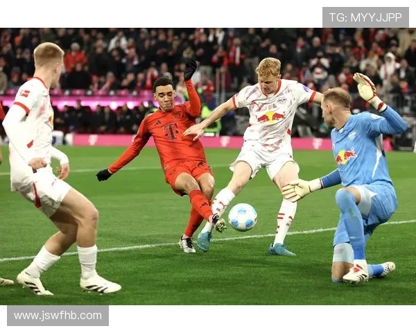 穆西亚拉对阵顶级防线的表现与成长分析