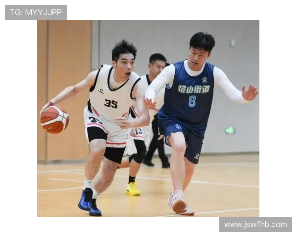 专业解析篮球比赛中回场规则差异的具体判定标准与适用场景